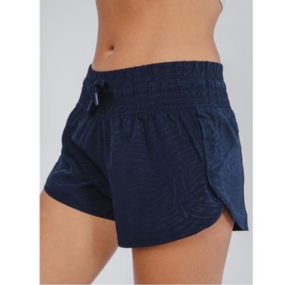 90 Degree By Reflex  Woven Running Shorts - Picture 1 of 9